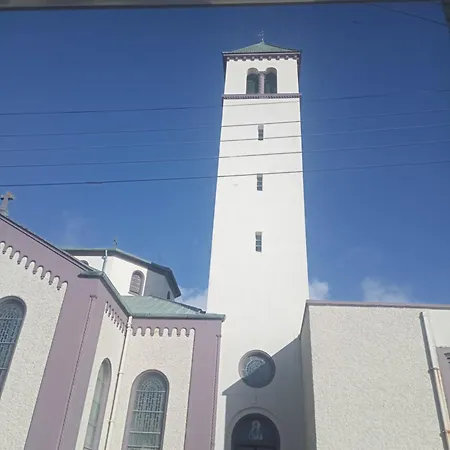 Проживание в семье Salthill *