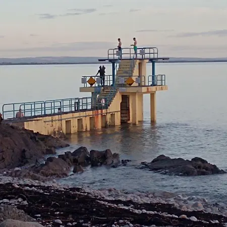 Salthill Homestay *